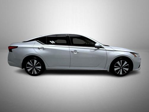 2020 Nissan Altima 2.5 SV