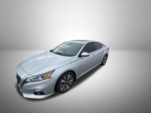 2020 Nissan Altima 2.5 SV