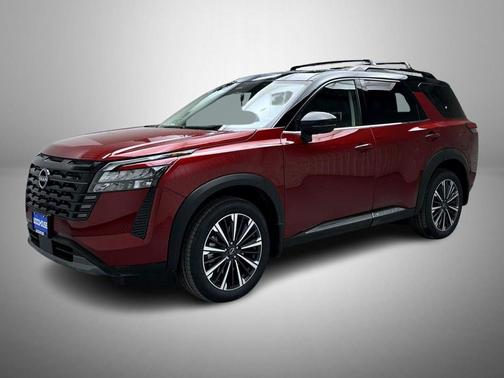 Scarlet Ember/Super Black 2026 Nissan Pathfinder Platinum