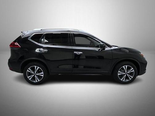 Magnetic Black Pearl 2019 Nissan Rogue SV