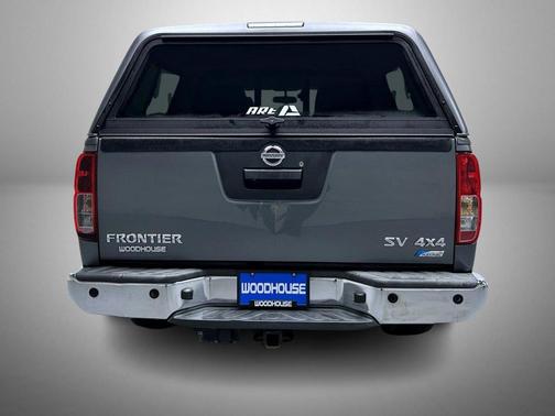 Gun Metallic 2018 Nissan Frontier SV