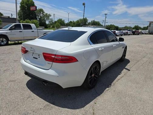 Polaris White 2017 Jaguar XE 35t Premium