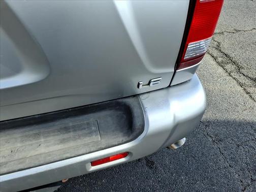 2003 Nissan Pathfinder SE