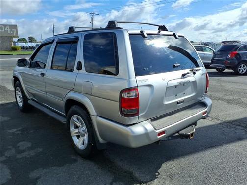 2003 Nissan Pathfinder SE