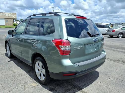 Jasmine Green Metallic 2016 Subaru Forester 2.5i Premium