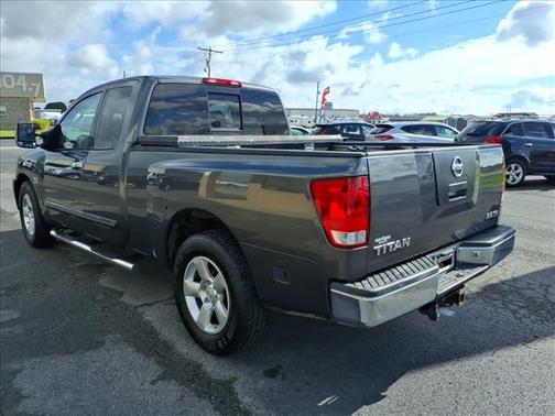 2004 Nissan Titan XE King Cab