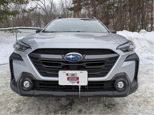 2025 Subaru Outback Base