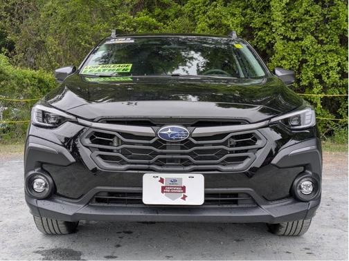 Crystal Black Silica 2025 Subaru Crosstrek Limited