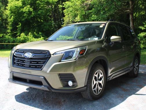 2022 Subaru Forester Premium