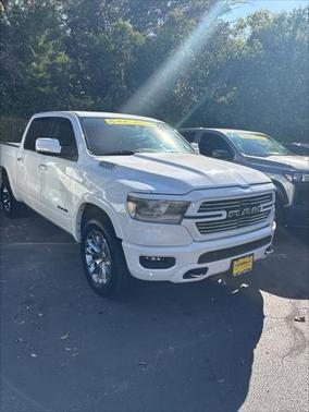 2022 RAM 1500 Laramie Crew Cab 4x4 57' Box