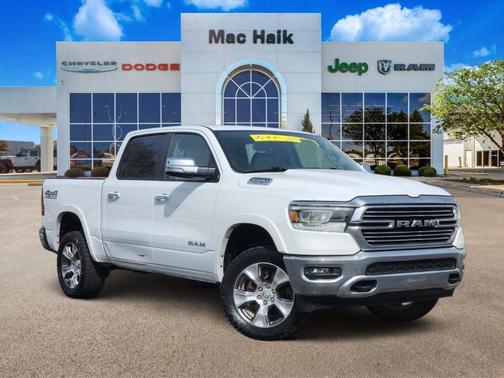 Bright White Clearcoat 2020 RAM 1500 Laramie
