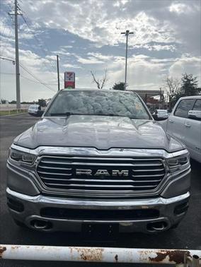 2019 RAM 1500 Longhorn Crew Cab 4x4 64' Box