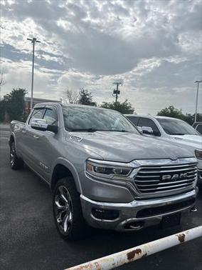 2019 RAM 1500 Longhorn Crew Cab 4x4 64' Box