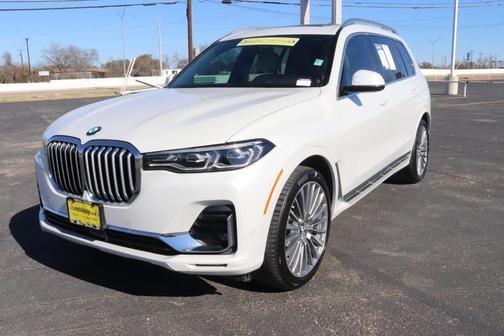 Photo 2 of 27 of 2020 BMW X7 xDrive40i
