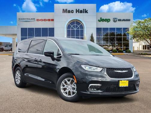 Diamond Black 2026 Chrysler Pacifica Select