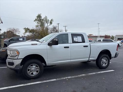 2024 RAM 2500 Tradesman Crew Cab 4x4 64' Box