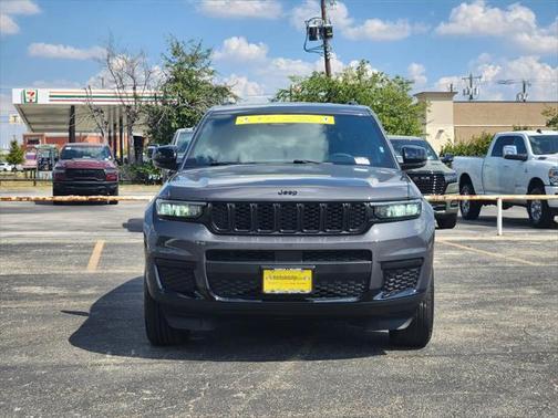 2024 Jeep Grand Cherokee L Altitude 4x4
