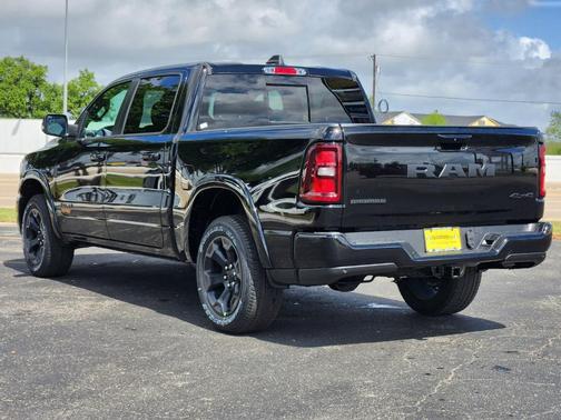Diamond Black 2026 RAM 1500 Big Horn/Lone Star