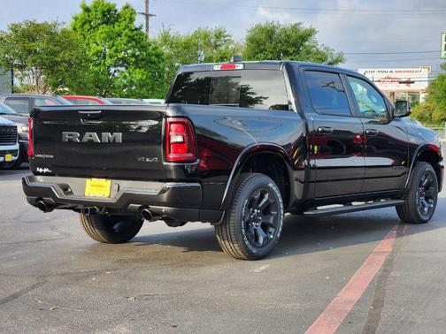 Diamond Black 2026 RAM 1500 Big Horn/Lone Star