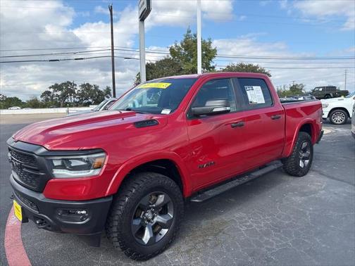 2022 RAM 1500 Big Horn Crew Cab 4x4 57' Box