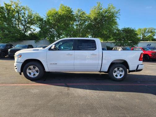 Bright White Clearcoat 2026 RAM 1500 Big Horn/Lone Star
