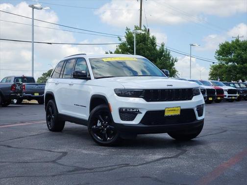 2023 Jeep Grand Cherokee Limited 4x2