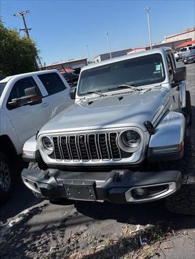 2024 Jeep Wrangler 4-Door Sahara 4x4