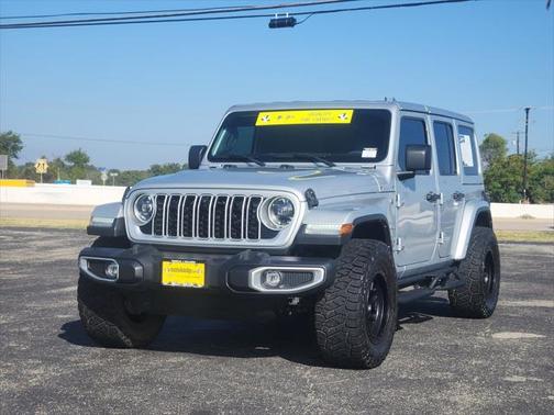 2024 Jeep Wrangler 4-Door Sahara 4x4