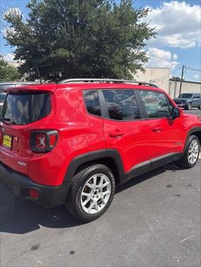 2019 Jeep Renegade Latitude FWD
