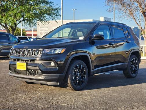Diamond Black 2026 Jeep Compass Latitude