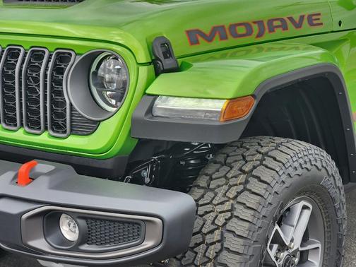 Mojito! Clearcoat 2026 Jeep Gladiator Mojave