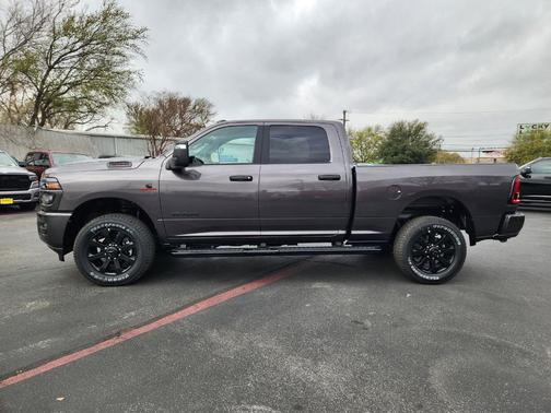 Granite Crystal Clearcoat Metallic 2026 RAM 2500 Big Horn
