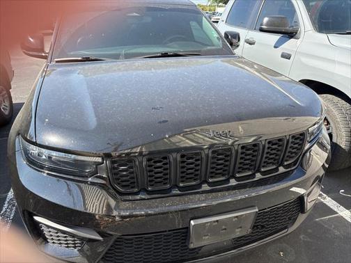 2022 Jeep Grand Cherokee Altitude 4x2