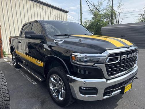 Diamond Black 2025 RAM 1500 Big Horn/Lone Star