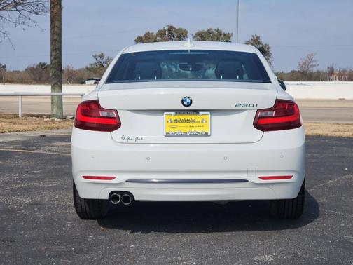 Alpine White 2017 BMW 230 i