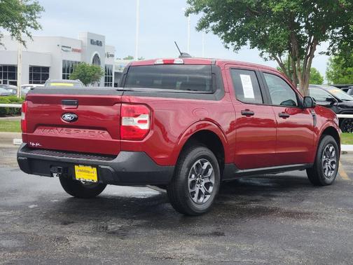 Ruby Red Metallic 2025 Ford Maverick XLT