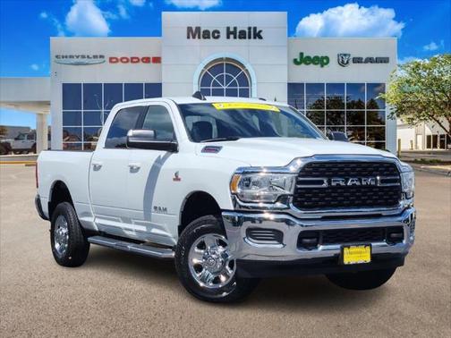 2022 RAM 2500 Big Horn Crew Cab 4x4 64' Box