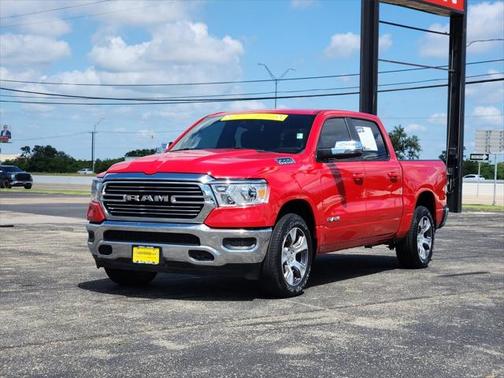 2024 RAM 1500 Laramie Crew Cab 4x2 57' Box