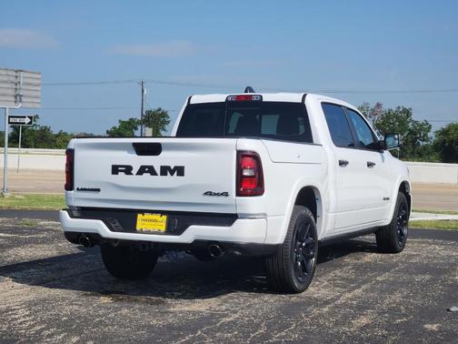 Bright White Clearcoat 2026 RAM 1500 Laramie