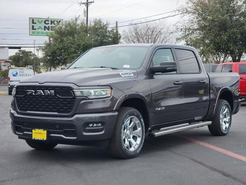 Granite Crystal Clearcoat Metallic 2026 RAM 1500 Big Horn/Lone Star