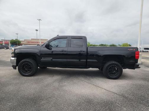 Black 2018 Chevrolet Silverado 1500 LT
