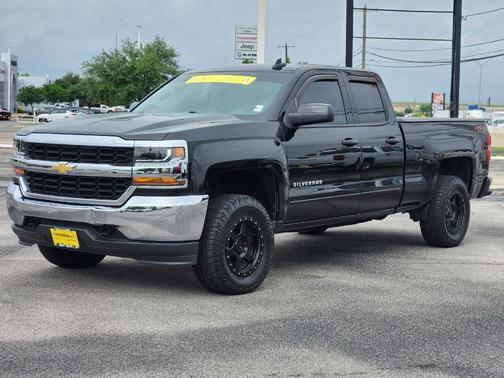 Black 2018 Chevrolet Silverado 1500 LT