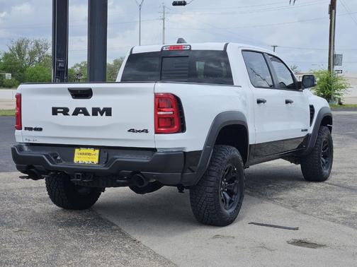 Bright White Clearcoat 2026 RAM 1500 RHO