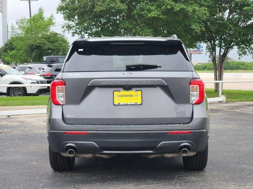 Gray Metallic 2021 Ford Explorer XLT