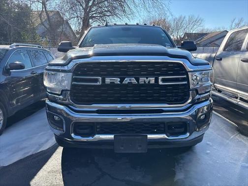 2022 RAM 2500 Lone Star Crew Cab 4x4 64' Box
