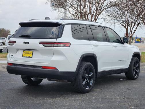 2025 Jeep Grand Cherokee L Laredo