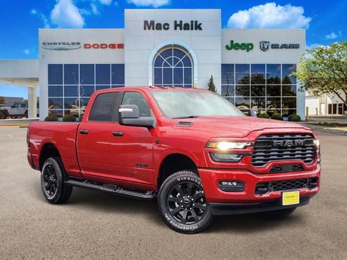 Molten Red Pearlcoat 2026 RAM 2500 Big Horn