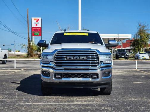 2022 RAM 2500 Limited Longhorn Crew Cab 4x4 8 Box