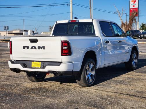 Bright White Clearcoat 2026 RAM 1500 Express