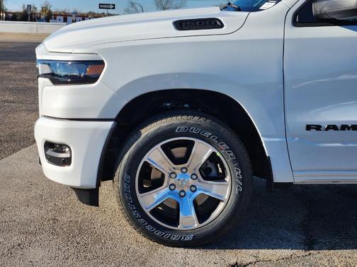 Bright White Clearcoat 2026 RAM 1500 Express